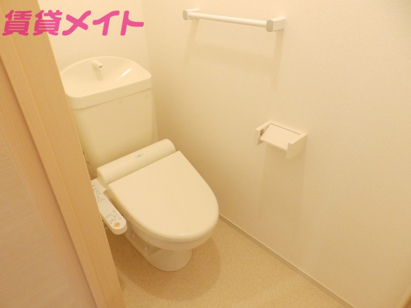 トイレ　反転タイプ参考写真