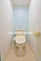 トイレ　温水洗浄暖房便座付のトイレです。