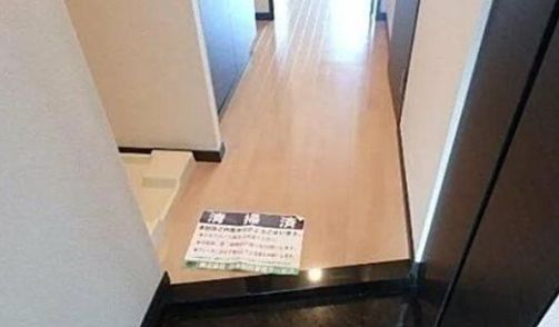 エントランス　清潔なエントランスです