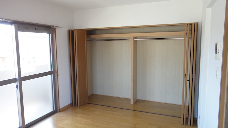 収納　クローゼット