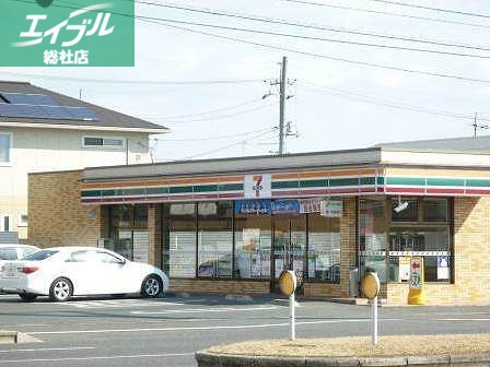 コンビニ　セブンイレブン倉敷田ノ上新町店（コンビニ）まで188m