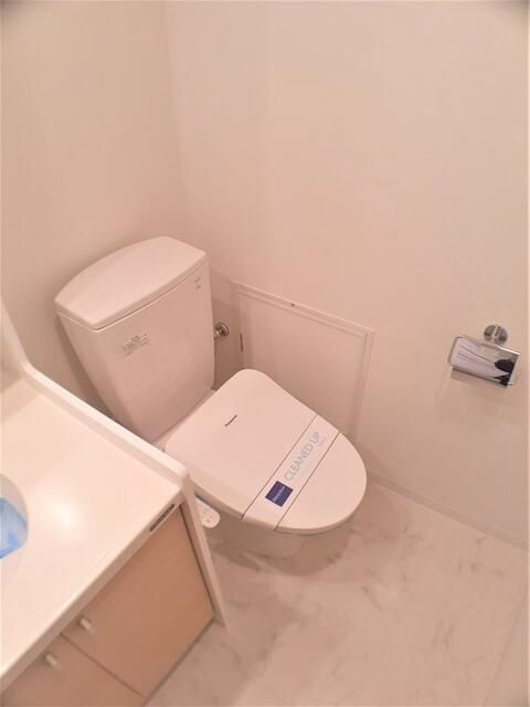 トイレ　落ち着いたトイレです