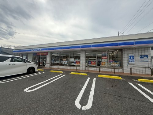 コンビニ　ローソン四日市ときわ店（コンビニ）まで308m