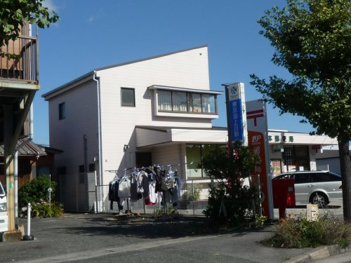 郵便局　四日市松本郵便局（郵便局）まで1121m