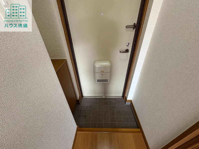 玄関　※別号室の写真