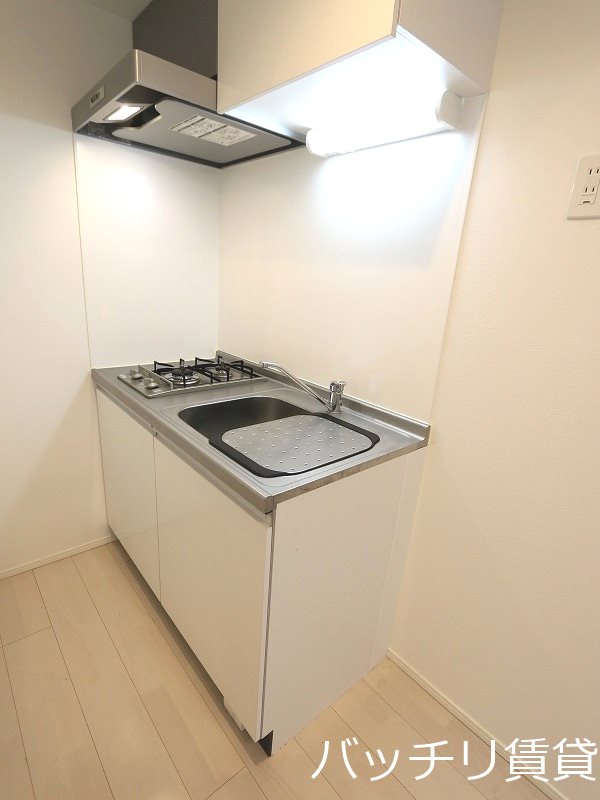 キッチン　同型タイプの為、現状を優先致します。