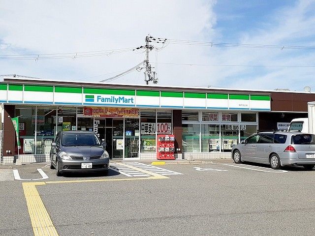 コンビニ　ファミリーマート神戸池上店（コンビニ）まで300m