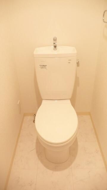 トイレ　コンパクトで使いやすいトイレです