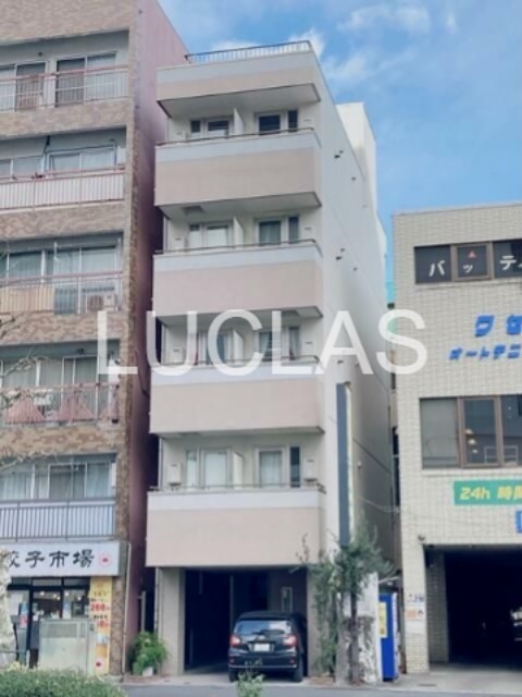建物外観　『想いの先を照らし出す。』信頼が必要だから、ルクラスへ。