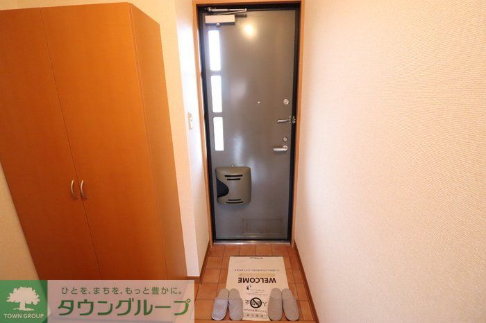 玄関　お問合せはタウンハウジングまで！※現地待合わせ相談可能