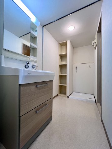 椿峰ニュータウン107街区4号棟の内装写真