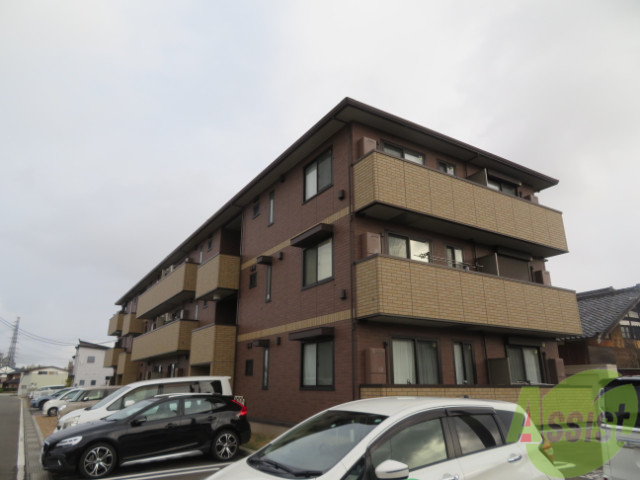 建物外観　仙台市太白区富沢字寺城（グランコート）