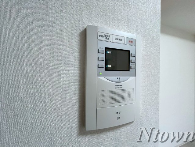 セキュリティ　モニター付きインターフォンです。