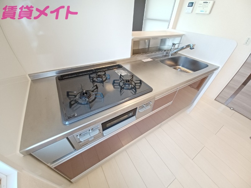 キッチン　同型参考写真
