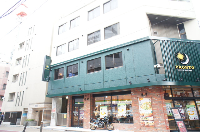飲食店　プロント新宿御苑前店（飲食店）まで424m