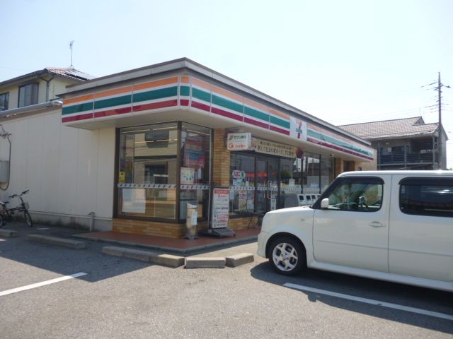 コンビニ　セブンイレブン松戸東部小学校前店（コンビニ）まで485m