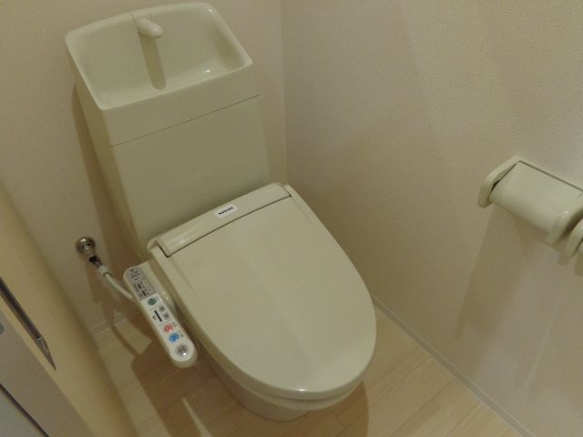 トイレ　シャワー付トイレ