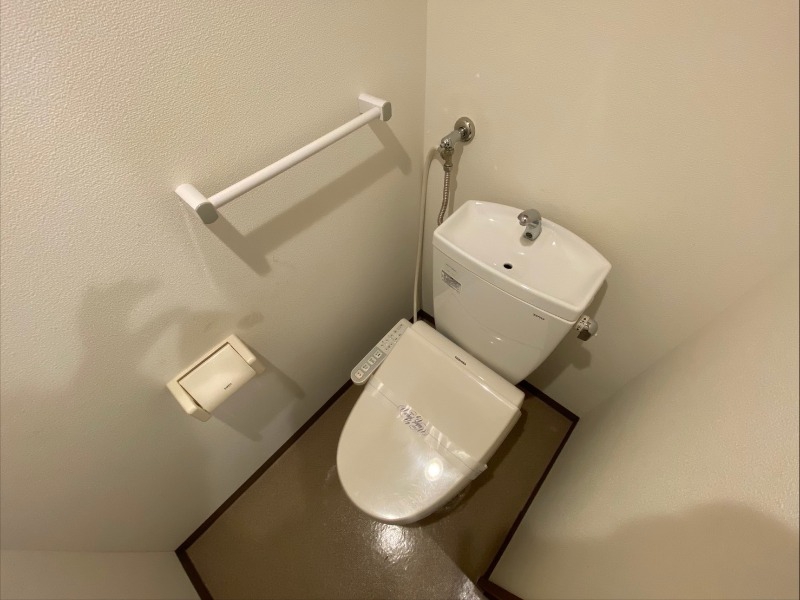 トイレ　トイレです。ウォシュレット付を探している方、おすすめです！