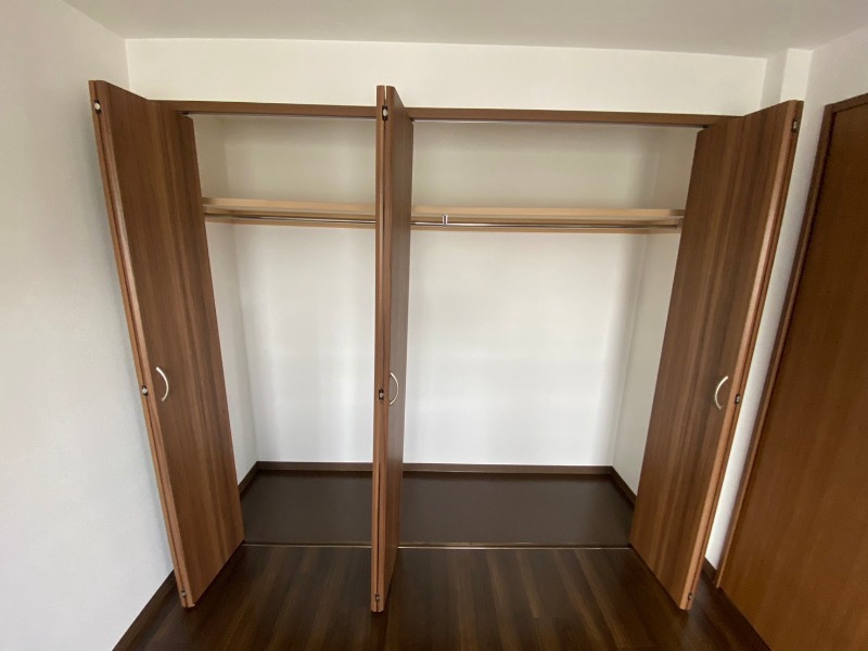 収納　収納もバッチリあるのでお部屋が片付きますよ！