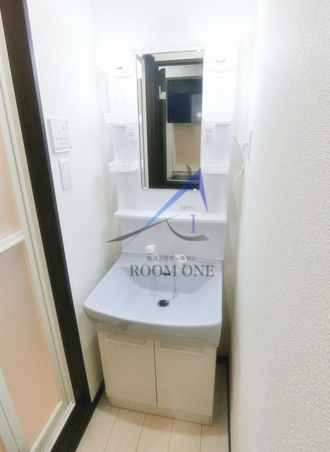 洗面設備　洗面台です。
