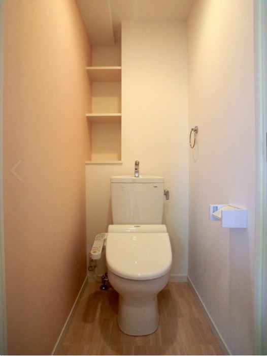トイレ　ゆったりとした空間のトイレです