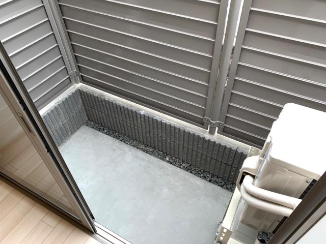 バルコニー　庭
