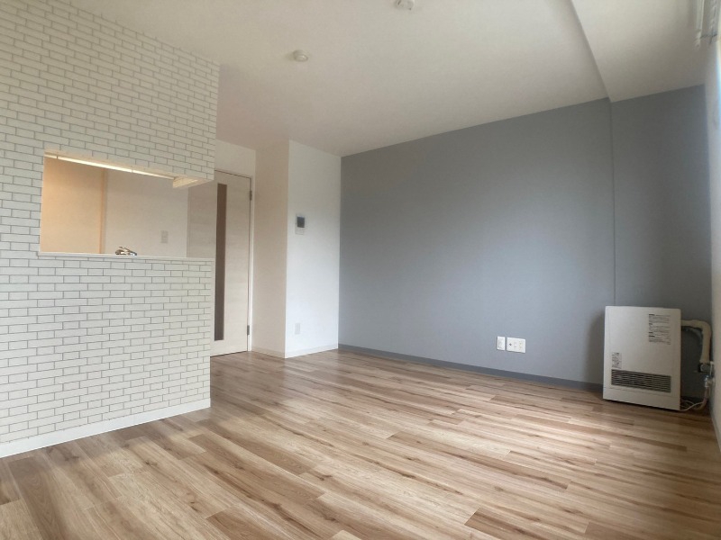 居室・リビング　広くてキレイなお部屋が広がっていて、充実した生活が送れそう。