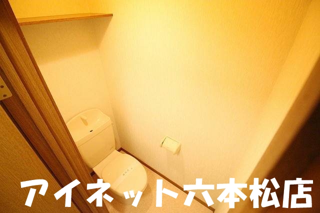 トイレ　落ち着く空間ですね。