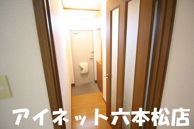 玄関　玄関はこのようになっています。