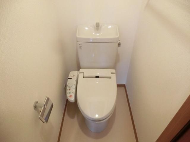 トイレ　★温水洗浄便座★