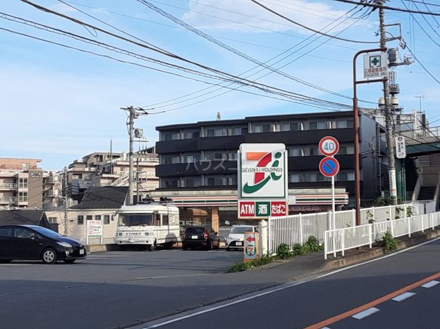 コンビニ　セブンイレブン　横浜松見町三丁目店（コンビニ）まで1194m