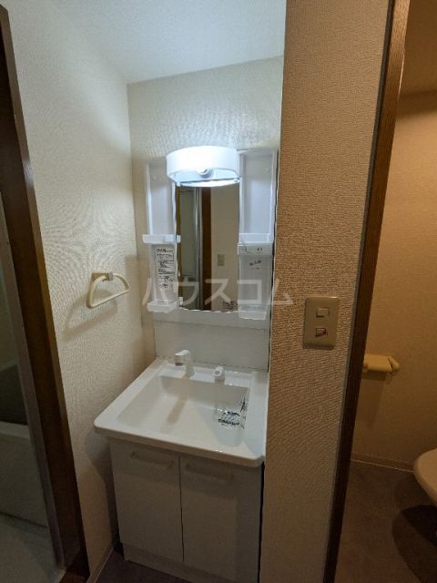 ファインクレスト八千代台の玄関写真