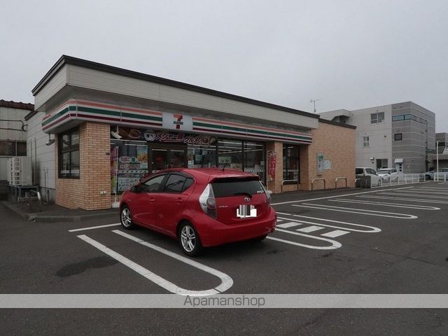 コンビニ　セブン－イレブン苫小牧臨海北通店（コンビニ）まで1387m