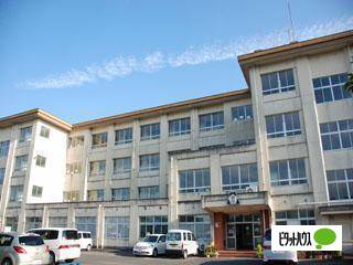 小学校　藤枝市立高洲南小学校（小学校）まで740m