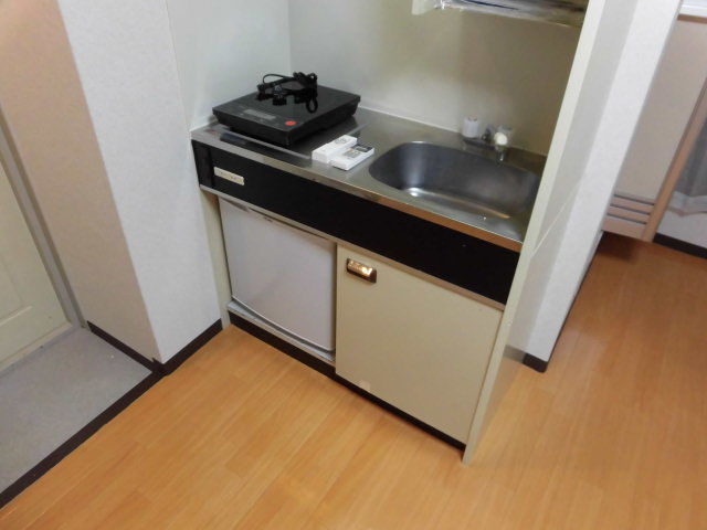 キッチン　収納面も安心のキッチンです