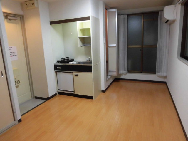 居室・リビング　7.5帖の広々としたお部屋です