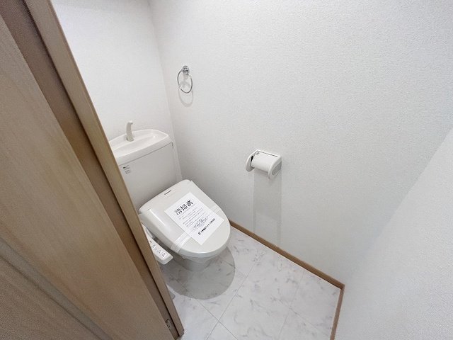 トイレ　ゆったりとした空間のトイレです