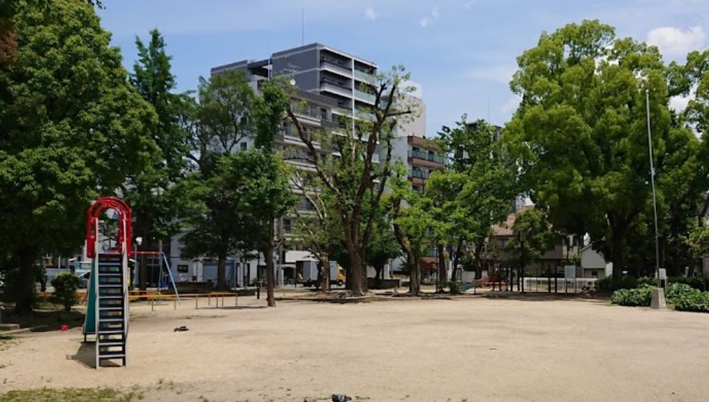 公園　新家公園（公園）まで730m