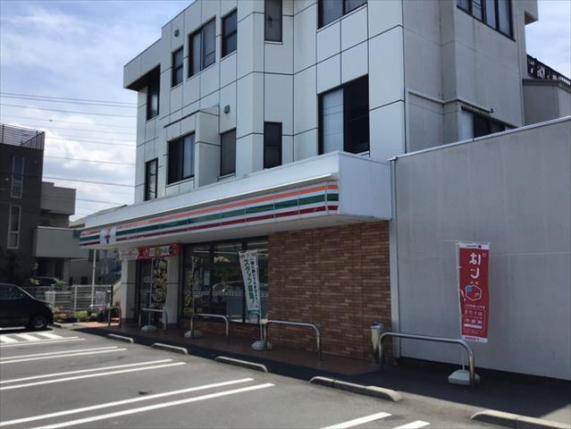 コンビニ　セブンイレブン（コンビニ）まで516m