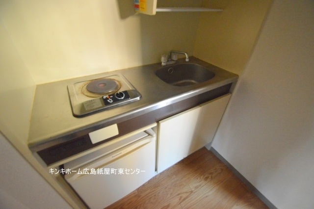 キッチン　コンロ付きのキッチン