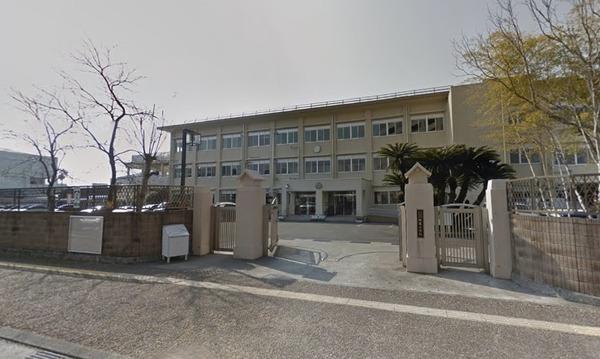 小学校　国立宮崎大学教育文化学部附属小学校（小学校）まで966m