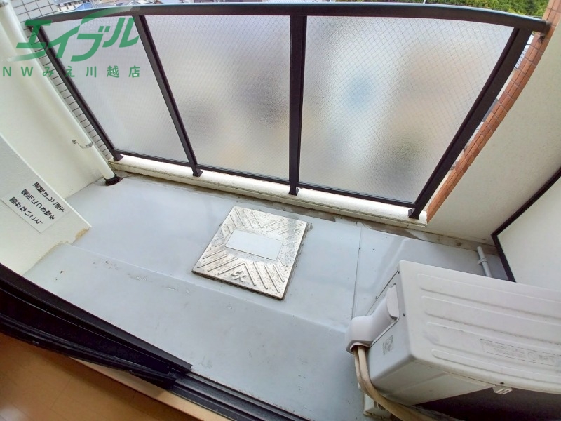 バルコニー　同物件別室画像