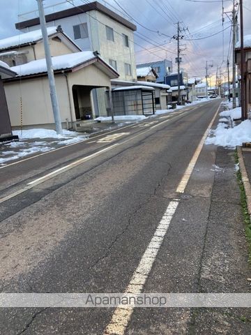 その他　前面道路（その他）まで0m