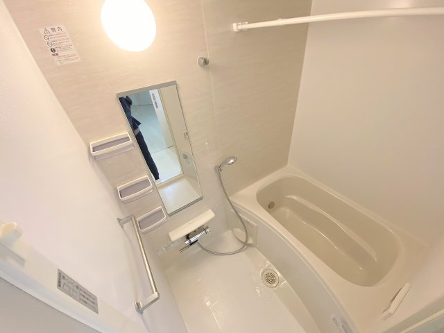 バス・シャワールーム　※同建物の類似写真となります。