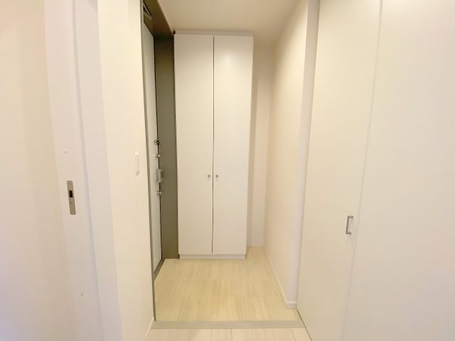 玄関　※同建物の類似写真となります。
