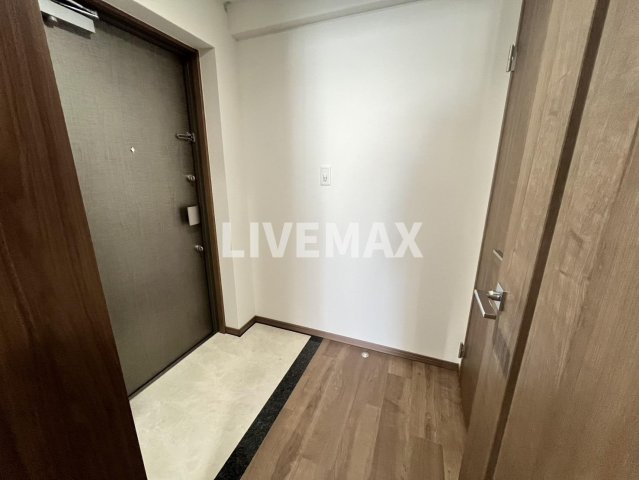 玄関　※別部屋のお写真になります