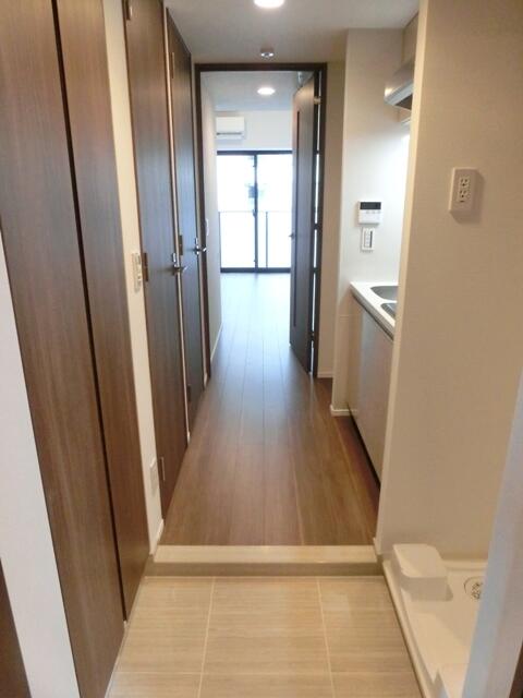 玄関　※写真は同タイプ住戸です。