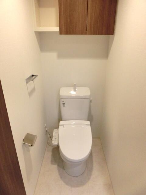 トイレ　※写真は同タイプ住戸です。