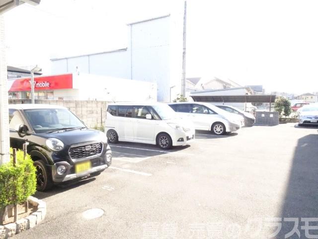 駐車場　敷地内駐車場