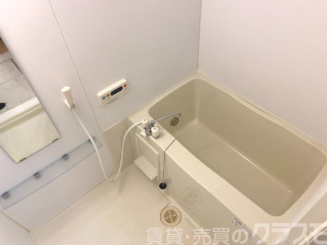 バス・シャワールーム　浴室乾燥機＆追い焚き機能付きバス♪